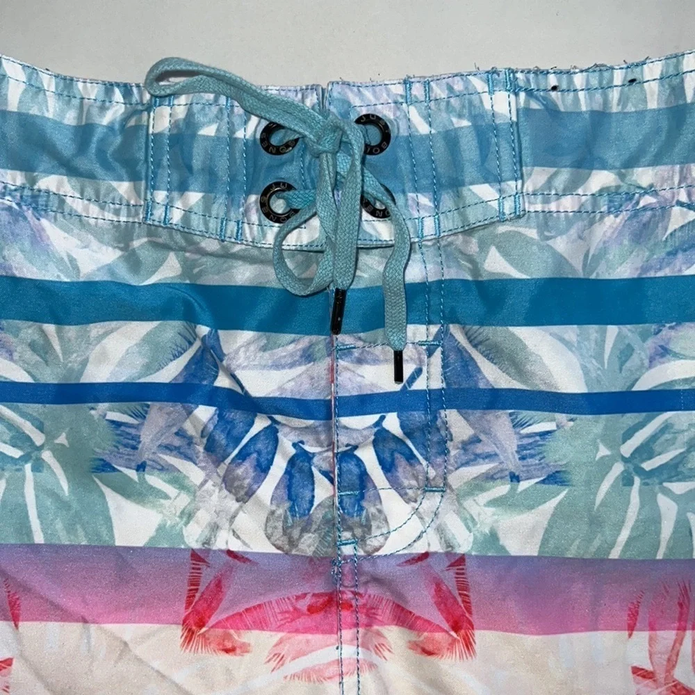 Just Bones Boardwear Board Shorts with Printed Design Size 31 - Picture 2 of 7
